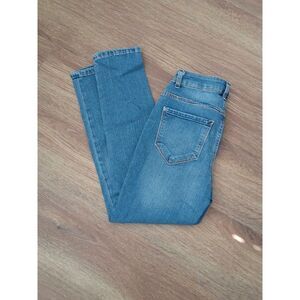 Kensie Jeans Women's 2/26 Mid Rise Cropped Medium Wash